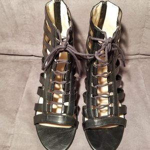 XOXO  Sexy black heels